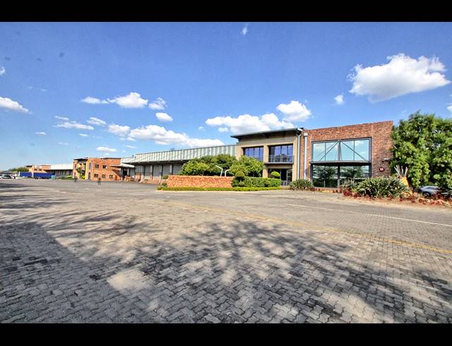 963M² WAREHOUSE TO LET IN HOOGLAND
